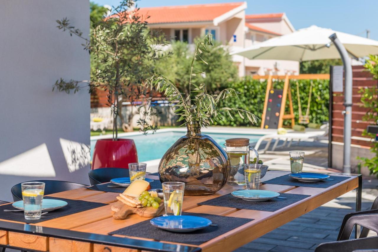 Villa Olea With Heated Pool And Jacuzzi Sukosan Exterior photo