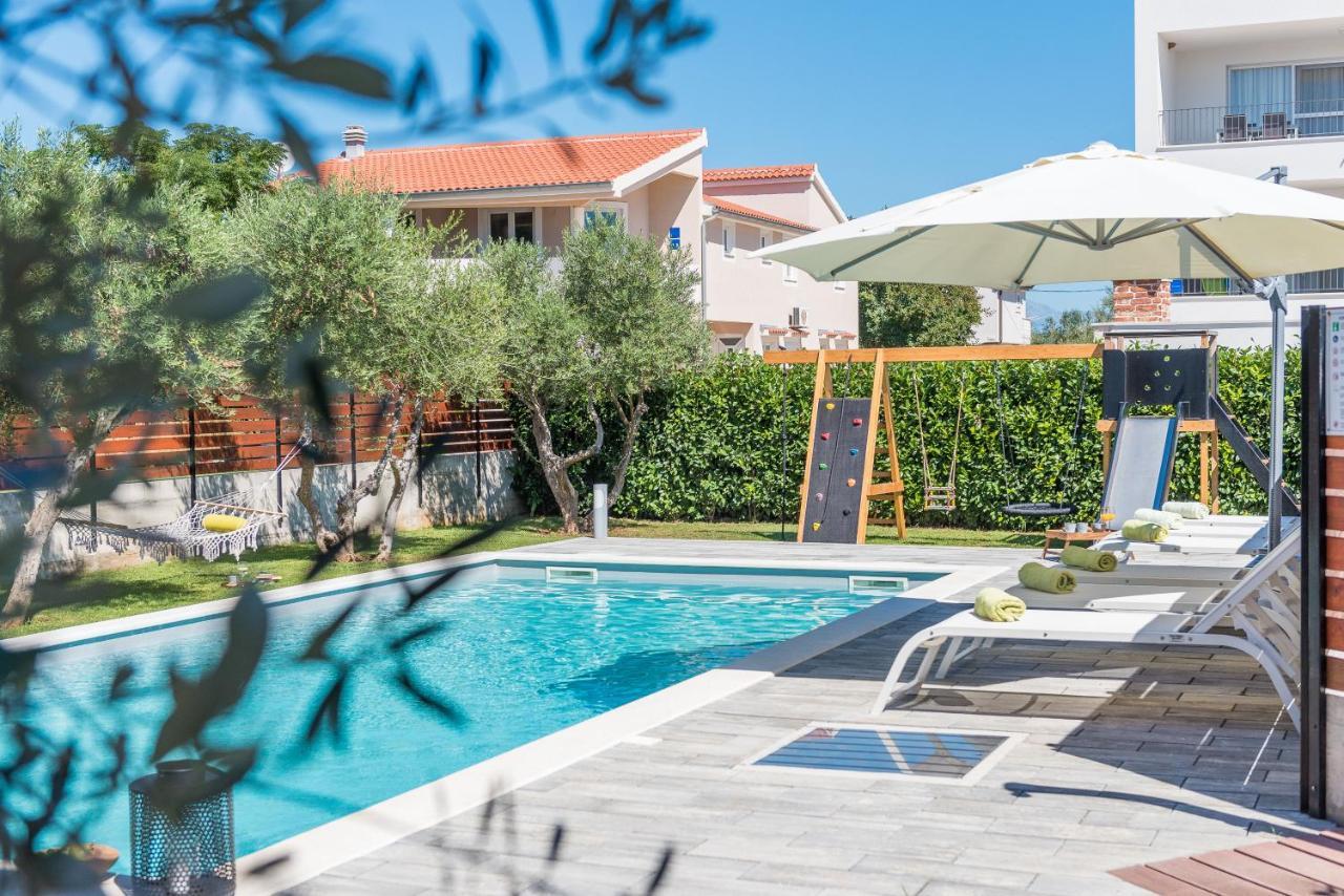 Villa Olea With Heated Pool And Jacuzzi Sukosan Exterior photo