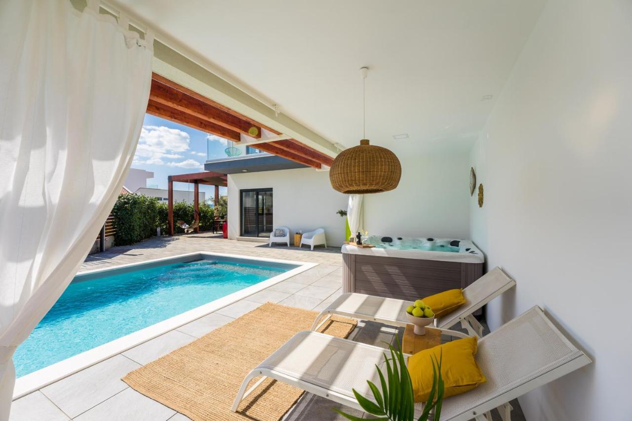 Villa Olea With Heated Pool And Jacuzzi Sukosan Exterior photo