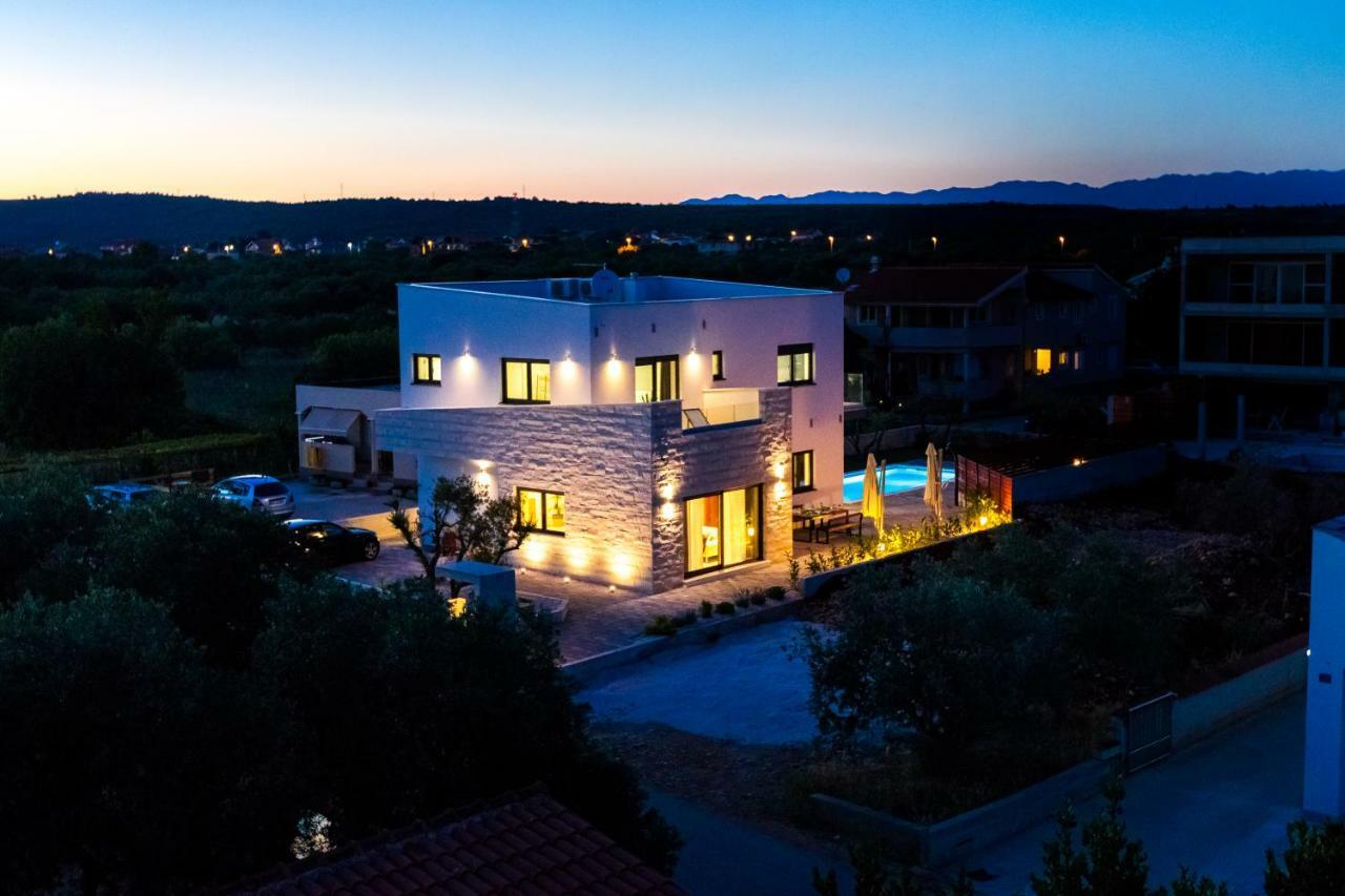 Villa Olea With Heated Pool And Jacuzzi Sukosan Exterior photo
